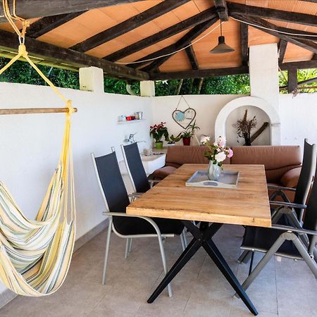 Apartma Salvia-Guest House Lucija Exterior photo