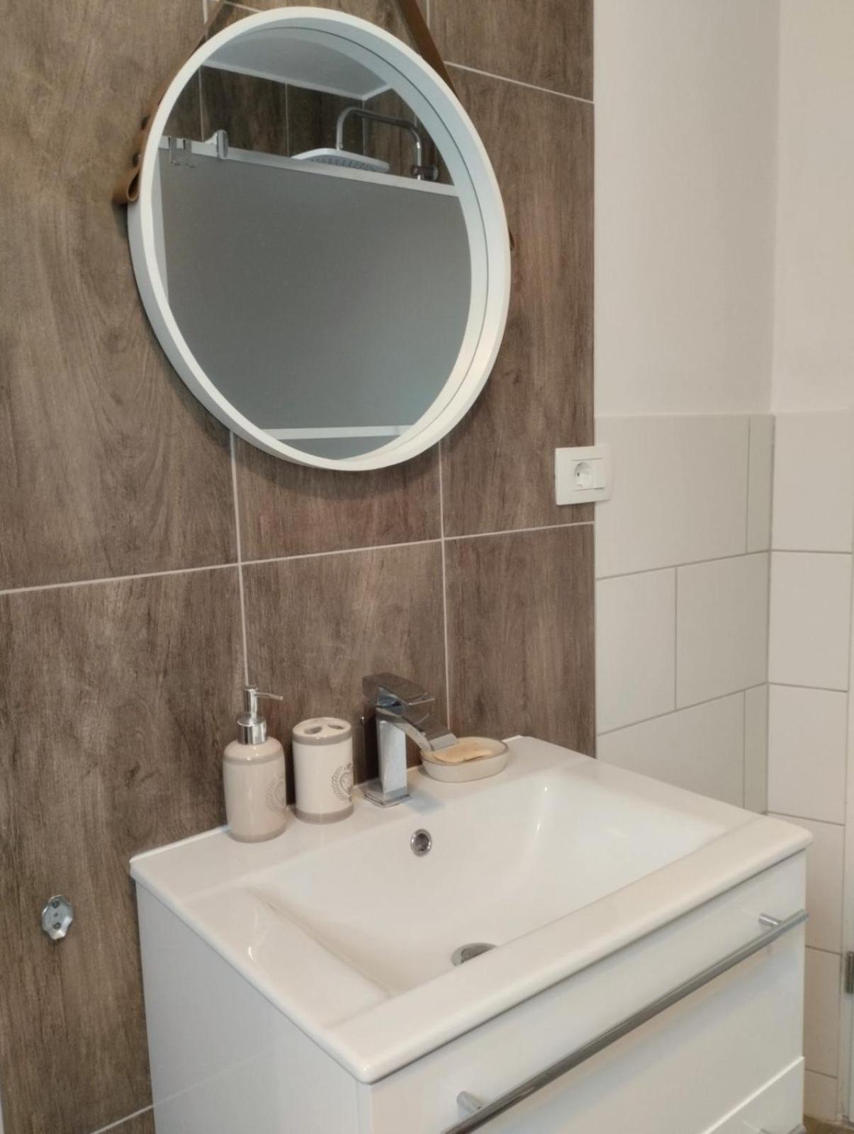 Apartma Salvia-Guest House Lucija Exterior photo